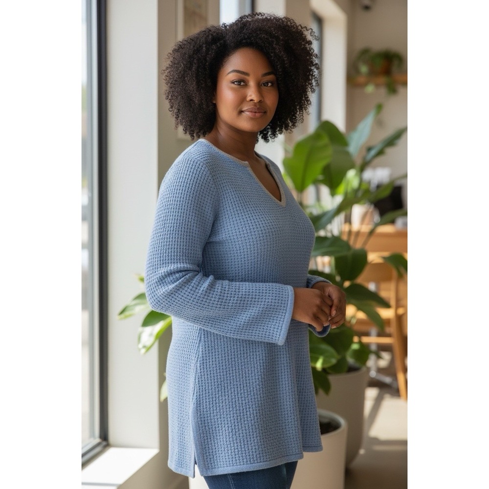 Claudia Nichole 100% Cashmere Sweater Women's S Blue‎ V Neck 3/4 Sleeves Tunic